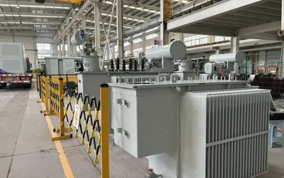 Какие технические характеристики необходимо учитывать при выборе трансформатора с однофазным входом и трехфазным выходом?